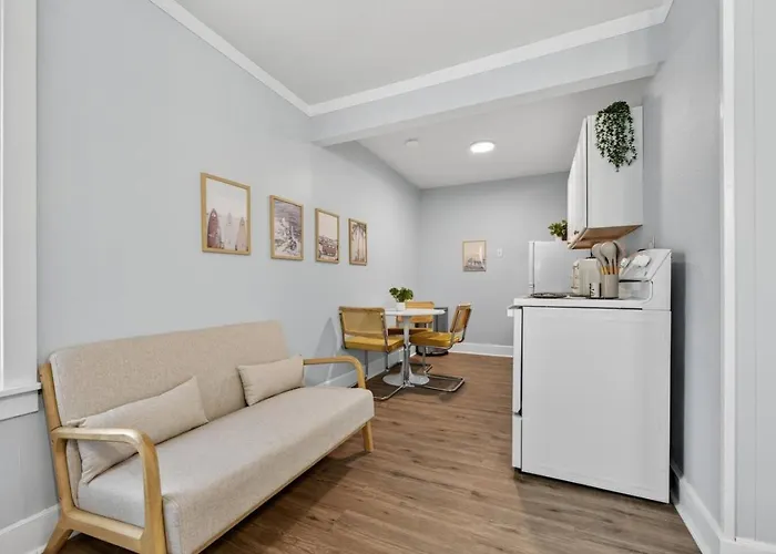 Unit 19 Tiny Haven Unwind In Pensacola